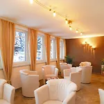 Hotel Alpenherz Garni 4*