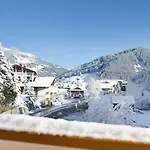 Hotel Alpenherz Garni 4*