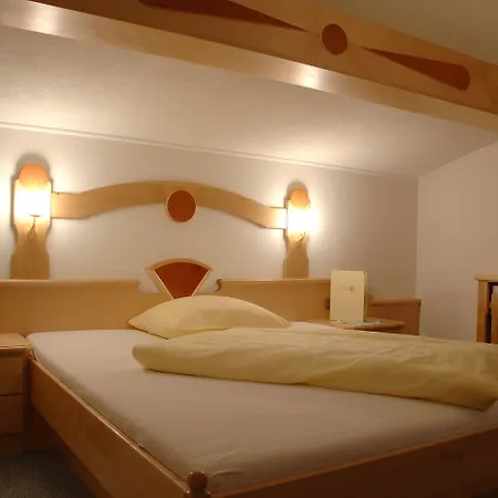 Alpenherz Garni 4*