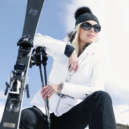 Alpenherz Garni Hotel 4*