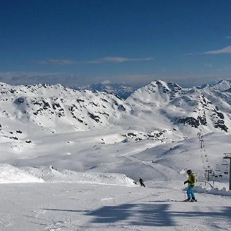 ホテル Alpenherz Garni 4*