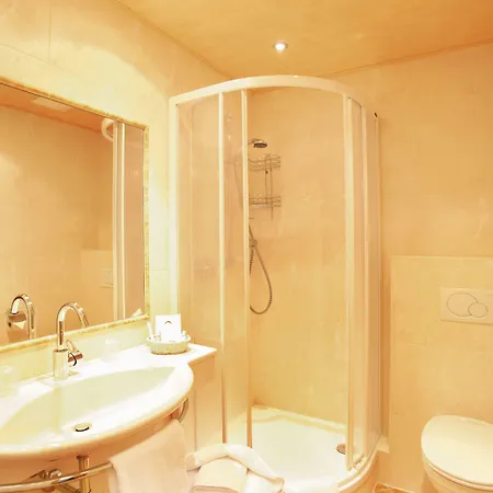 Hotel Alpenherz Garni