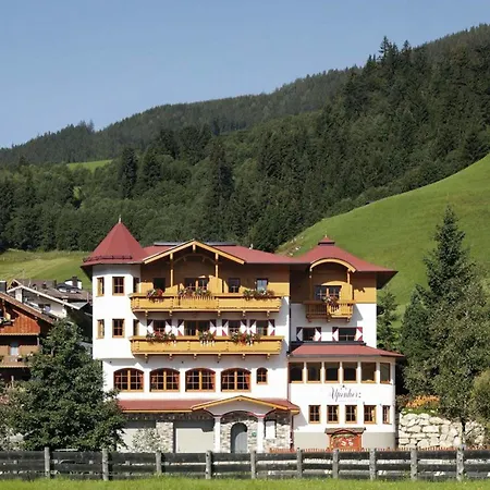 Alpenherz Garni Hotel 4*