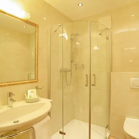 Alpenherz Hotel Garni Hotel 4*