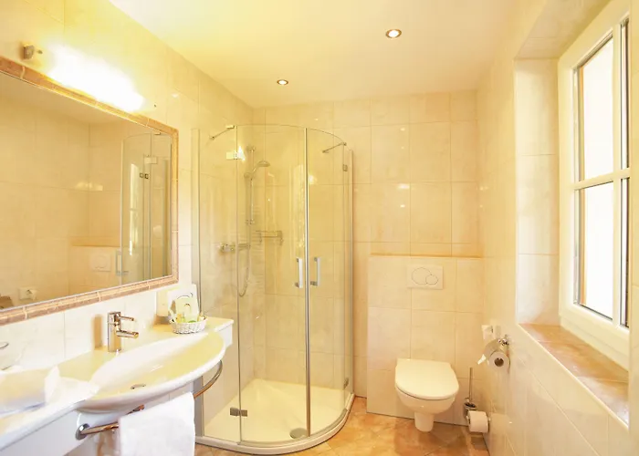 Alpenherz Hotel Garni 4*