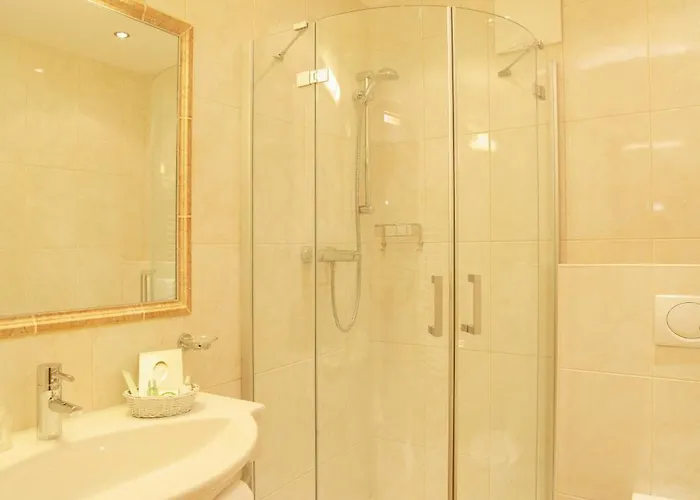 Alpenherz Hotel Garni Hotel 4*