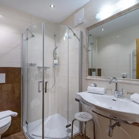 Alpenherz Garni Hotel Gerlos